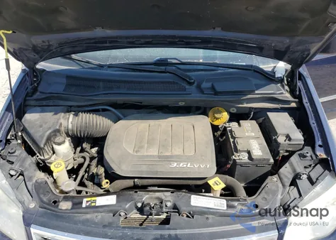 2014 Chrysler Town & Country Touring from USA, damaged, VIN 2C4RC1BG1ER368120